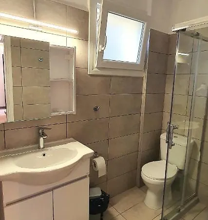 Bella De Lux Apart Otel Kato Korakiana